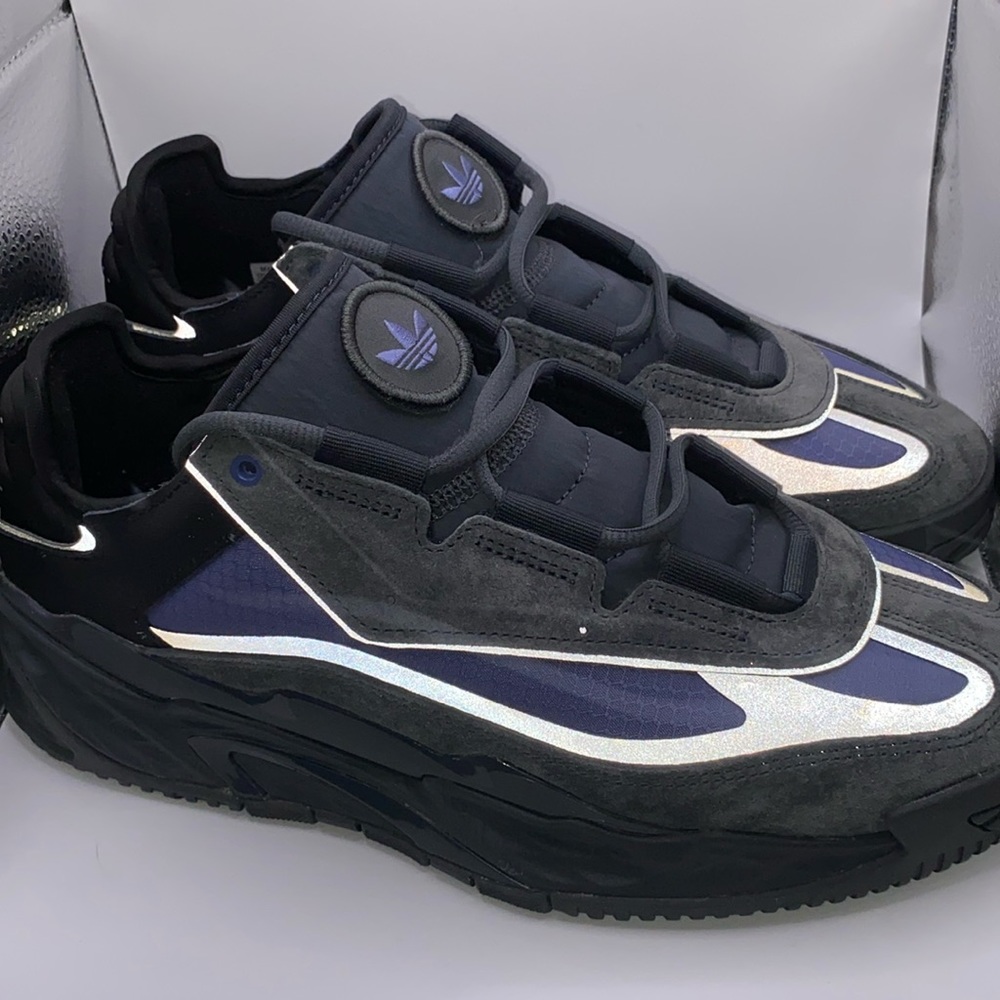 Adidas- Niteball | Carbon Orbit Violet